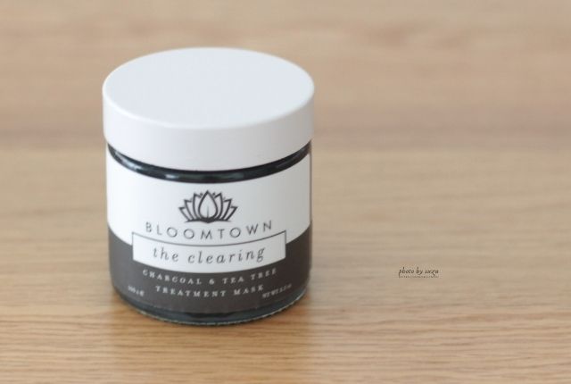 Bloomtown The Clearing Charcoal & Tea Tree Treatment Mask